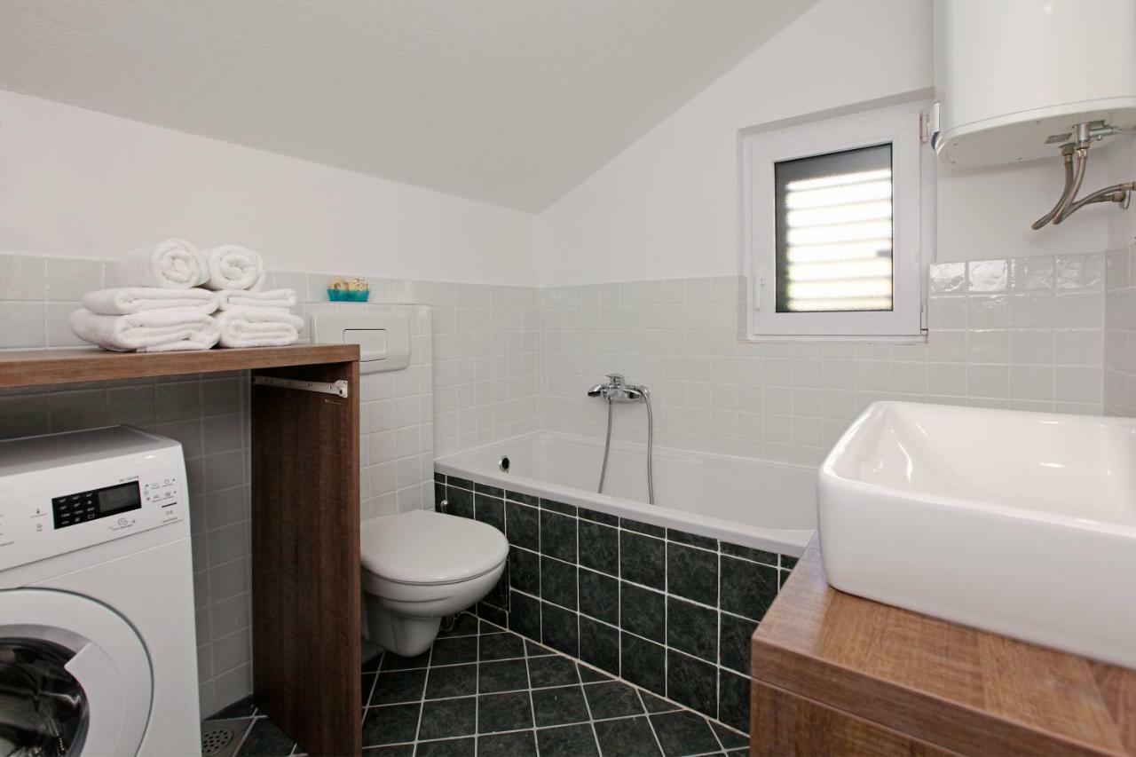 Apartmán Superb Penthouse Luna Bol Exteriér fotografie